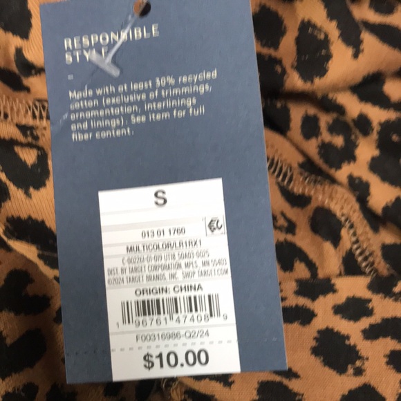 Leopard Print Women's Short Sleeved Tee Various Sizes | NWT - Picture 4 of 4